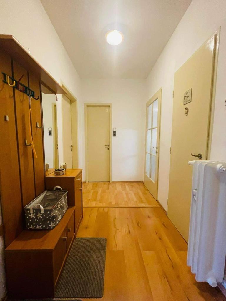 Lovely 2Bdr In Center, Wifi & Self-Check In Bratislava Exterior foto